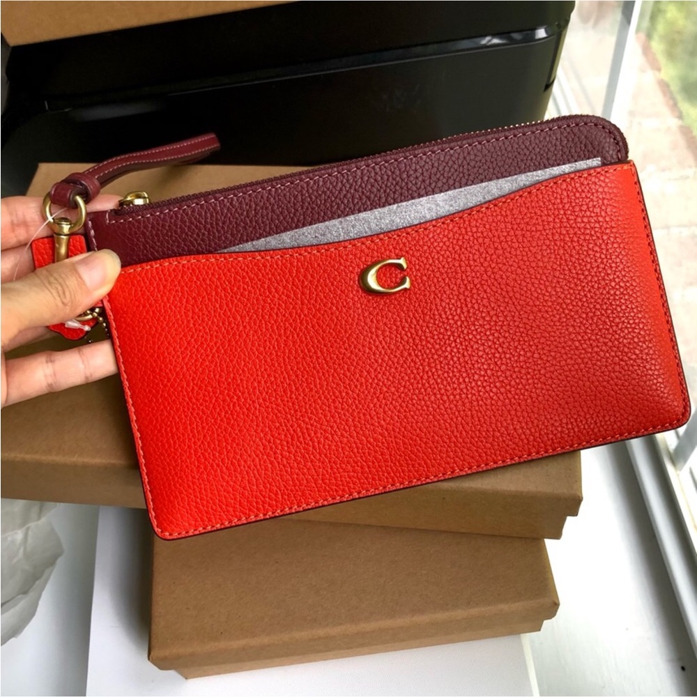 NWT COACH Zip Wristlet